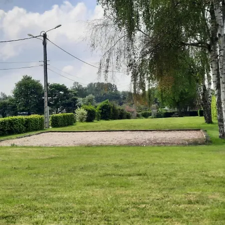 La Maison Lola Arrest